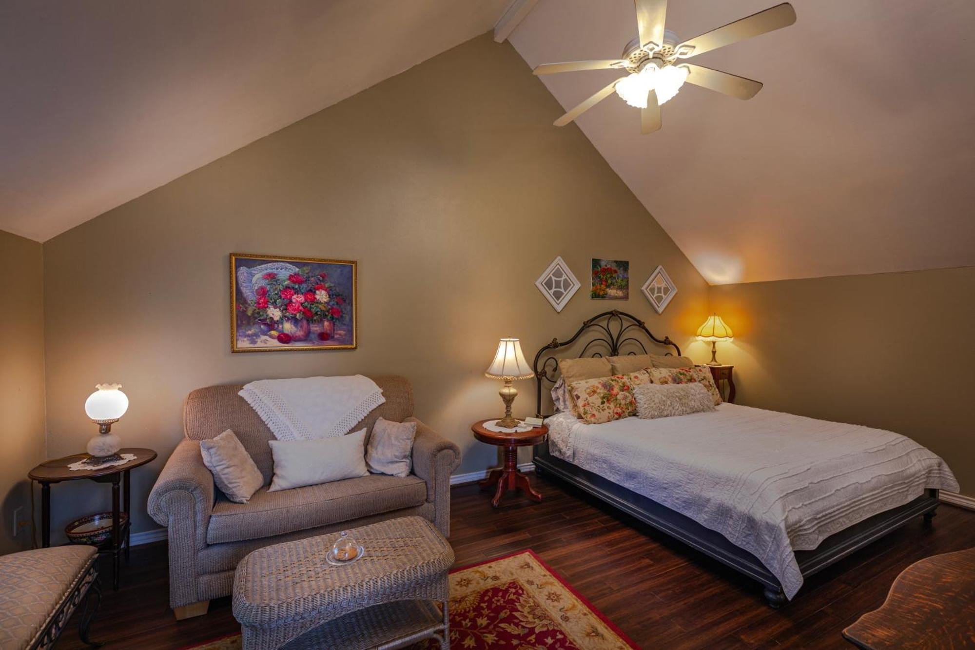 Bed And Breakfast On White Rock Creek Waco Buitenkant foto