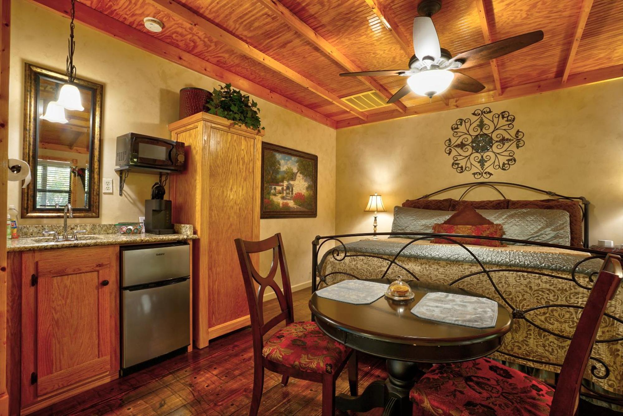 Bed And Breakfast On White Rock Creek Waco Buitenkant foto