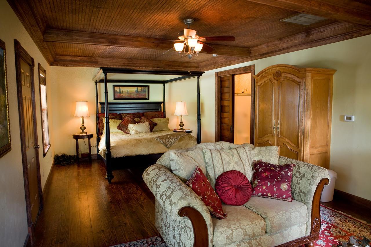 Bed And Breakfast On White Rock Creek Waco Buitenkant foto